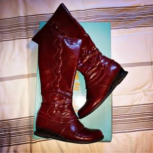 MizMooz sz8. Style Blake. Tall Red Leather Boots. Only wore once.